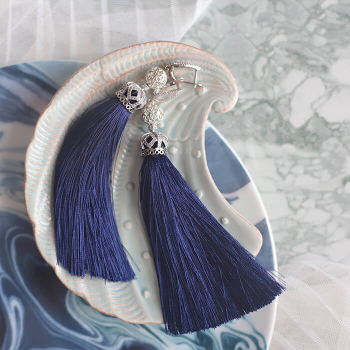 

Серьги-кисти Wizard Brush - Victoria, Тёмно-фиолетовые ажурные шёлковые кисти с фурнитурой