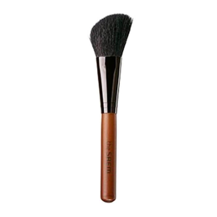 Кисть для контура лица The Saem Cheek Contour Brush, Кисть для контурного оформления лица и расстановки акцентов в макияже
Кисть для контура лица The Saem Cheek Contour Brush, Кисть для контурного оформления лица и расстановки акцентов в макияже