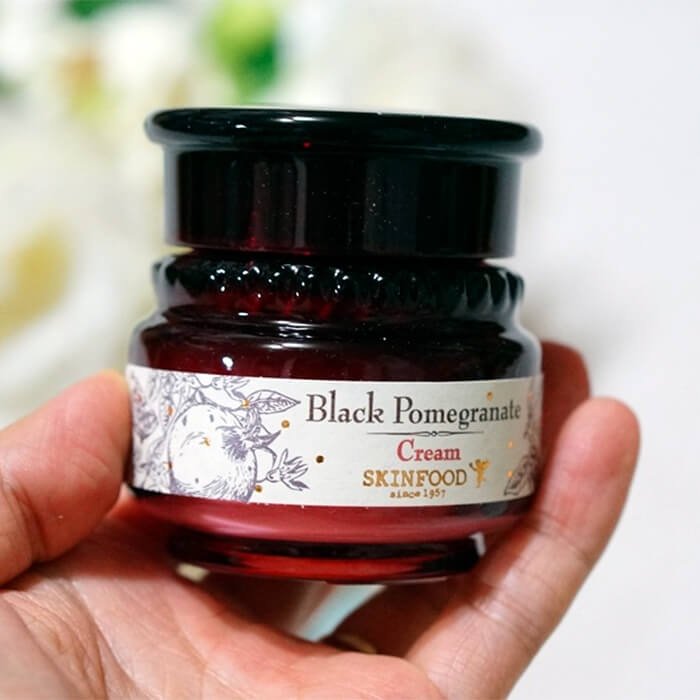 Крем для лица Skinfood Black Pomegranate Anti-Wrinkle Cream